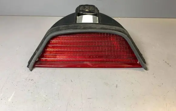 BMW 7 E38 Third/center stoplight 8385659 63258385659 63258360568