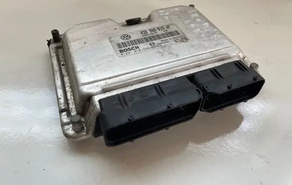 Skoda Fabia Mk1 (6Y) Engine control unit/module 0281010289 038906019AF