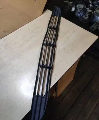 Ford Focus Front bumper lower grill 98ABA018A