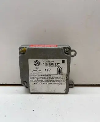 Volkswagen PASSAT B5 Airbag control unit/module 1J0909607 02990312 5WK4199