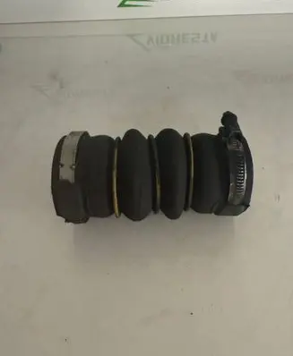 Citroen C3 Picasso Intercooler hose/pipe