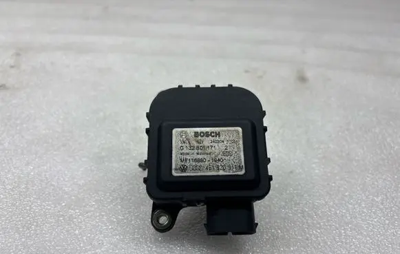 Audi A6 Allroad C6 Air flap motor/actuator 4B1820511K