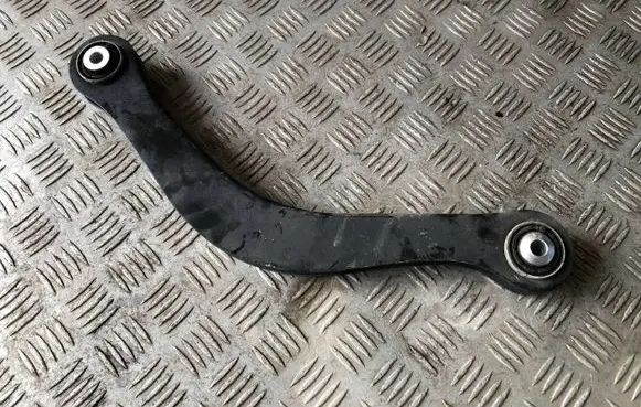 Rear control arm