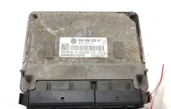 Volkswagen PASSAT B6 Engine control unit/module ECU 06A906033AT