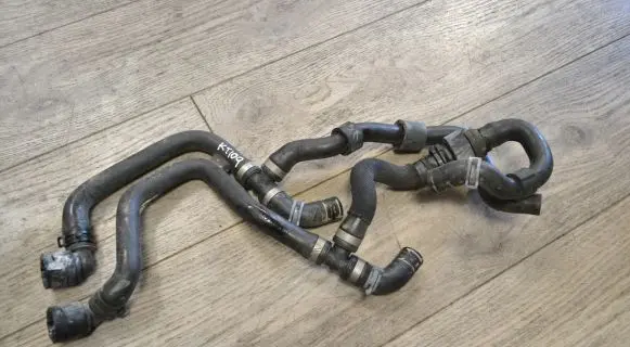 Volkswagen PASSAT B8 Engine coolant pipe/hose 5C0121087D