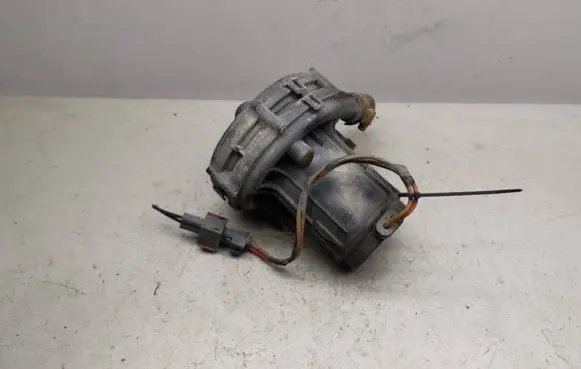 Saab 900 Secondary air pump 4239083 72185904