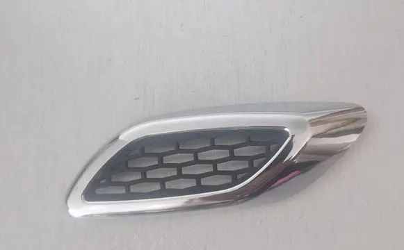 Maserati Levante Fender trim (molding) 67004033