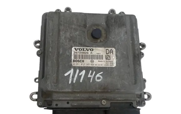 Volvo V70 Engine control unit/module 30729826A 1039S10667 0281012103