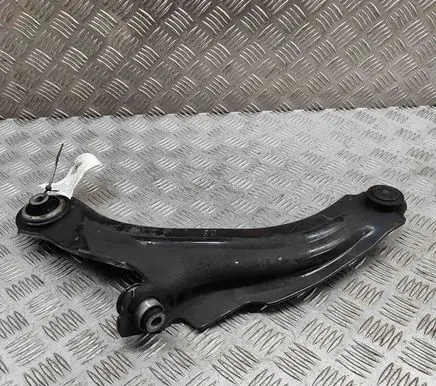 Renault Clio IV Front lower control arm/wishbone 545041876R