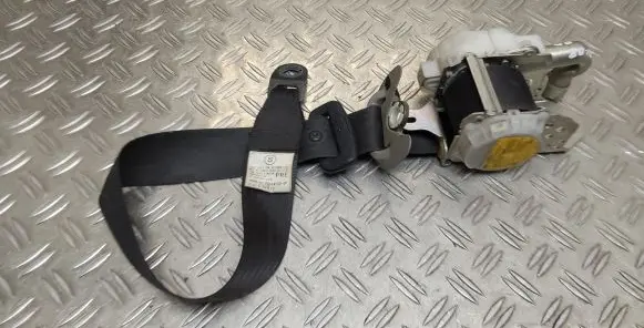 Toyota RAV 4 (XA30) Front seatbelt