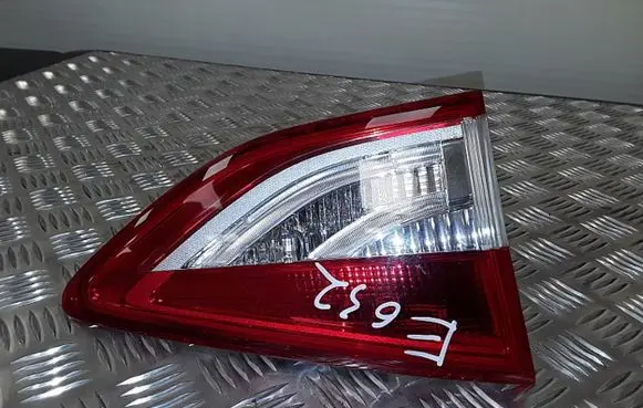 Ford Kuga II Tailgate rear/tail lights CV4413A603BD