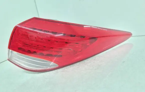 Hyundai i40 Rear/tail lights 924023Z000