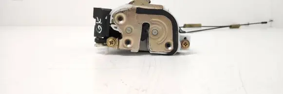 Mitsubishi Grandis Rear door lock