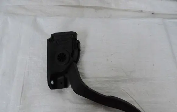 Ford Ecosport Accelerator throttle pedal 8V219F836A3B