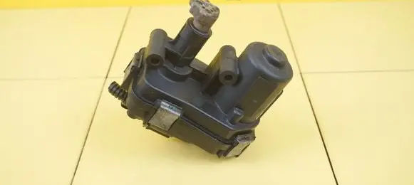 Alfa Romeo Giulietta Other engine bay part 22SP30