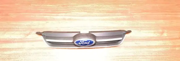 Ford C-MAX II Front bumper upper radiator grill AM51R8200C AM51R8138C
