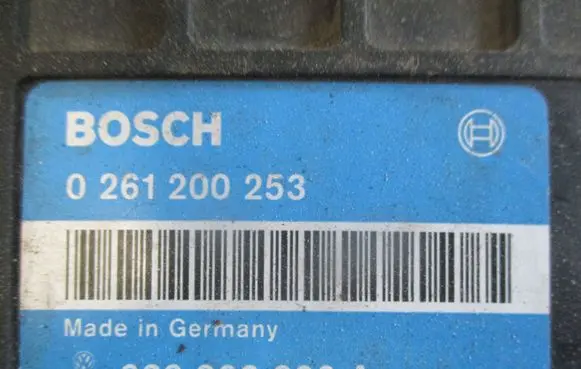 Volkswagen Polo II 86C 2F Engine control unit/module 0261200253