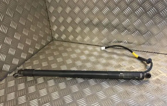 Toyota RAV 4 (XA50) Shock absorber/damper mounting bracket