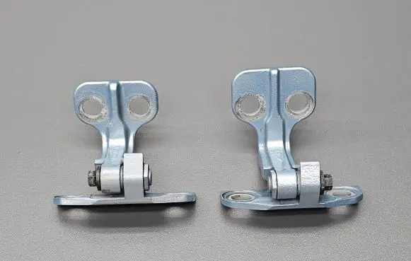 Rear door hinge set