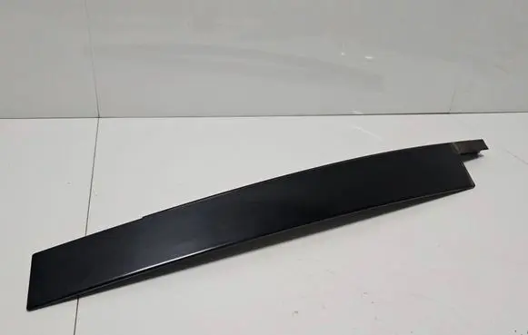 BMW X5 E70 Door glass trim 51337207834