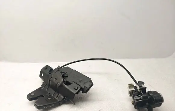 BMW Z4 E85 E86 Tailgate/trunk/boot lock/catch/latch 8196401