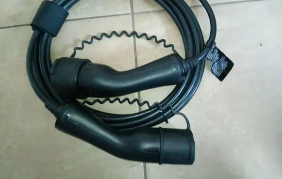Volvo XC60 Electric car charging cable 32257777 NE68682