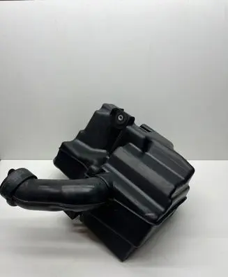 Volvo V50 Air filter box 4M519F763