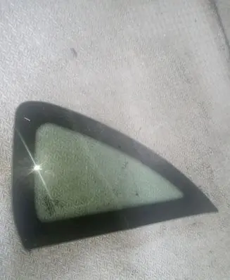Citroen C3 Rear side window