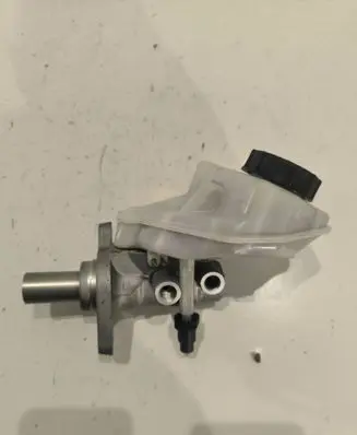 Volvo XC60 Master brake cylinder 03350885571