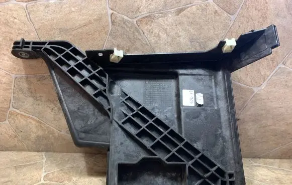 BMW 2 F46 Battery bracket 7351482