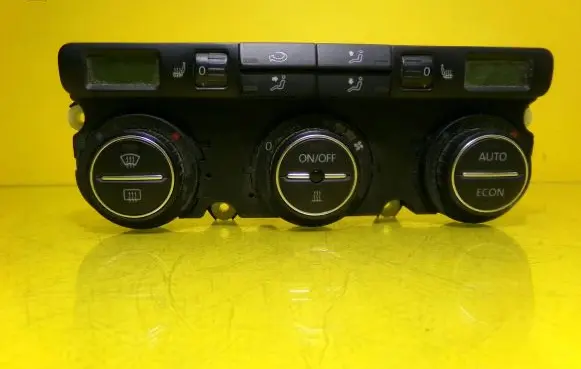 Volkswagen Touran I Climate control unit