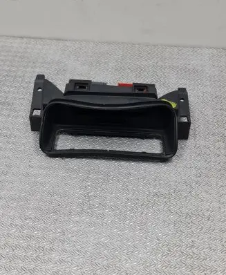 Renault Clio II Screen/display/small screen P8200028364A