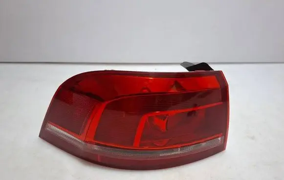 Volkswagen PASSAT B7 Rear/tail lights 3AF945095E 605001