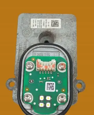 Mercedes-Benz C W205 Xenon control unit/module 1305715284