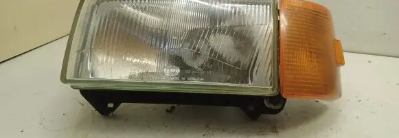 Volkswagen Transporter - Caravelle T4 Headlight/headlamp 0244437