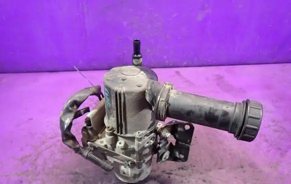 Peugeot 3008 I Power steering pump 9670608380