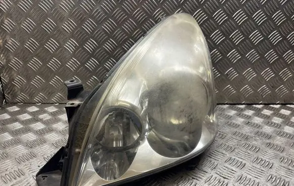 Toyota Corolla Verso AR10 Headlight/headlamp