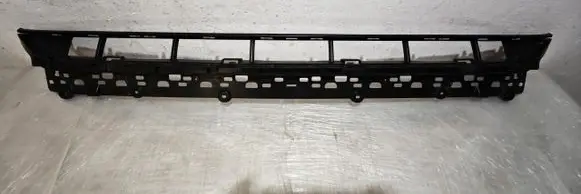 Audi Q8 Front bumper lower grill 4m8807647d