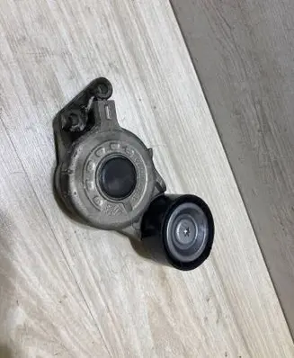 Peugeot Expert Generator/alternator belt tensioner 9844010980