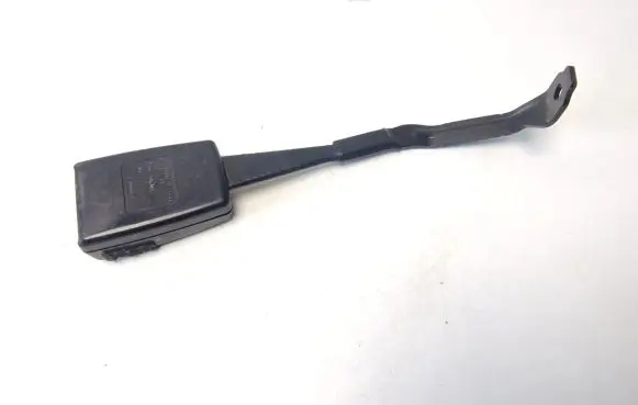 Audi TT Mk1 Front seatbelt buckle 8P0857755