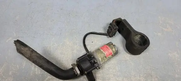 Mercedes-Benz E W124 Electric auxiliary coolant/water pump 6967952889555