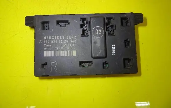 Mercedes-Benz Vito Viano W638 Door control unit/module 6398201226