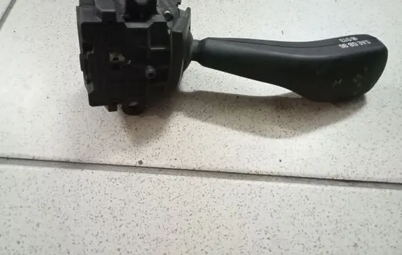 BMW 3 E46 Indicator stalk 8363662K
