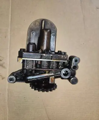 Citroen C4 I Oil pump 9653914880
