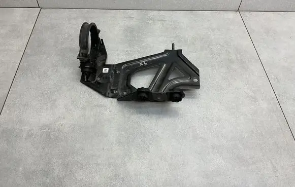 BMW X3M F97 A/C compressor mount bracket 8053486