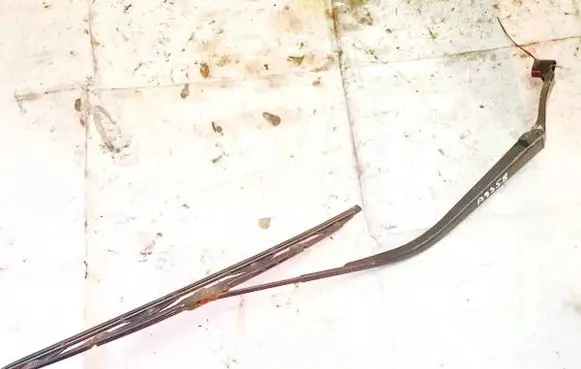 Mitsubishi Outlander Front wiper blade arm 7350