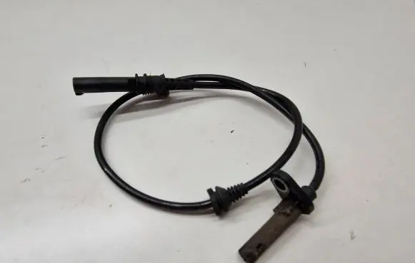 BMW X5 F15 ABS brake wheel speed sensor 6771776