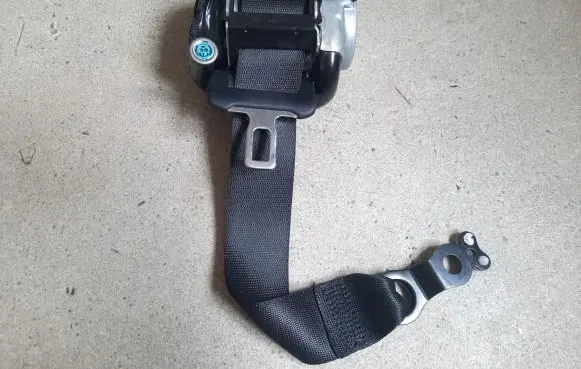 Mercedes-Benz E W238 Rear seatbelt A2388603600