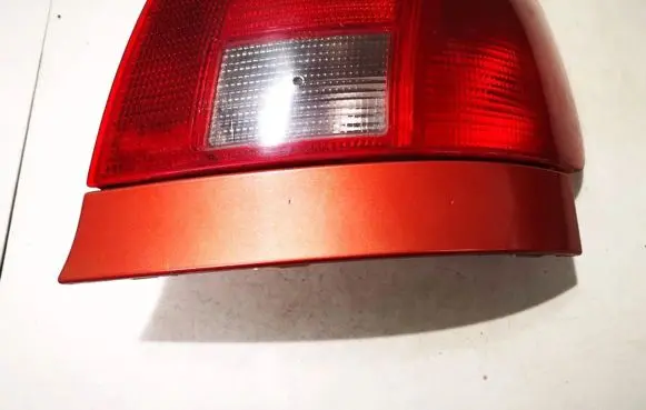 Rear/tail light trim molding