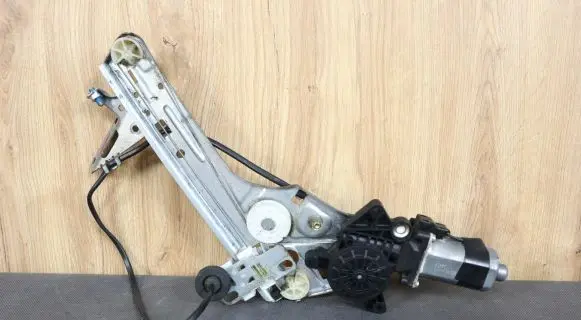 Mercedes-Benz SLK R170 Front door electric window regulator 